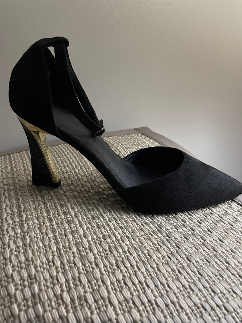 Black Pointed D'Orsay Heel with Gold Accent